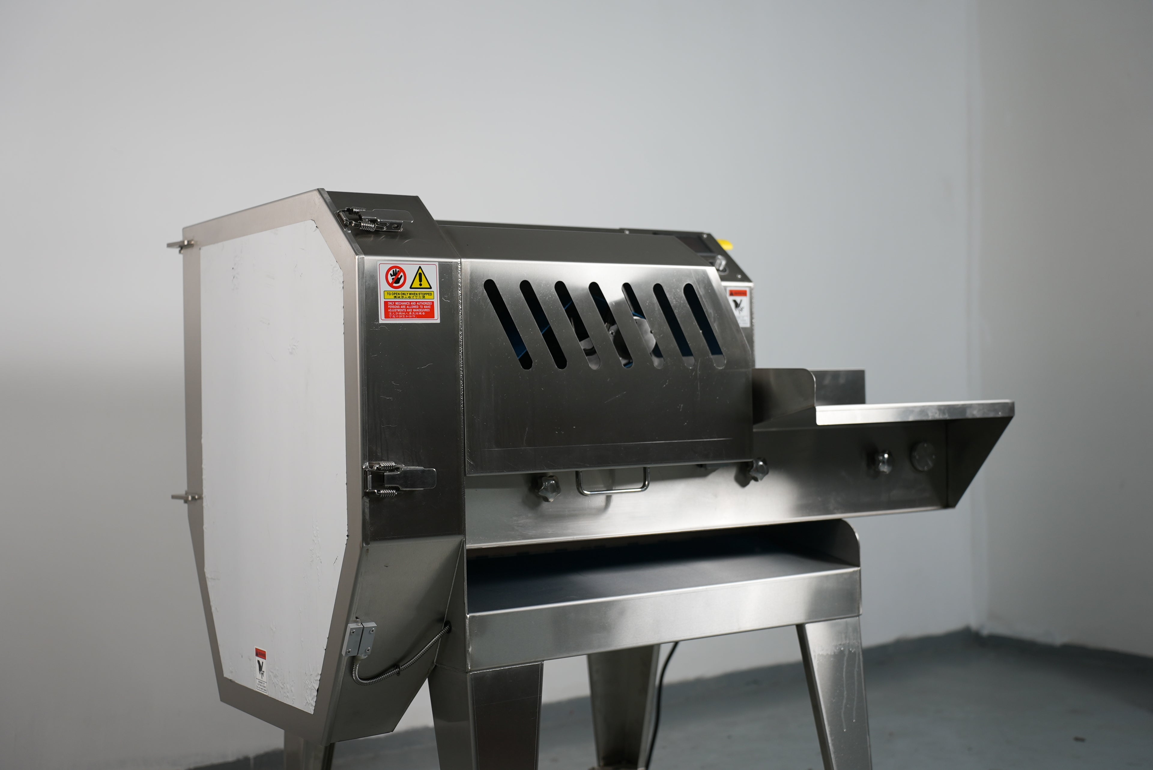Commercial Vegetable Slicer & Shredder Machine | 切菜机